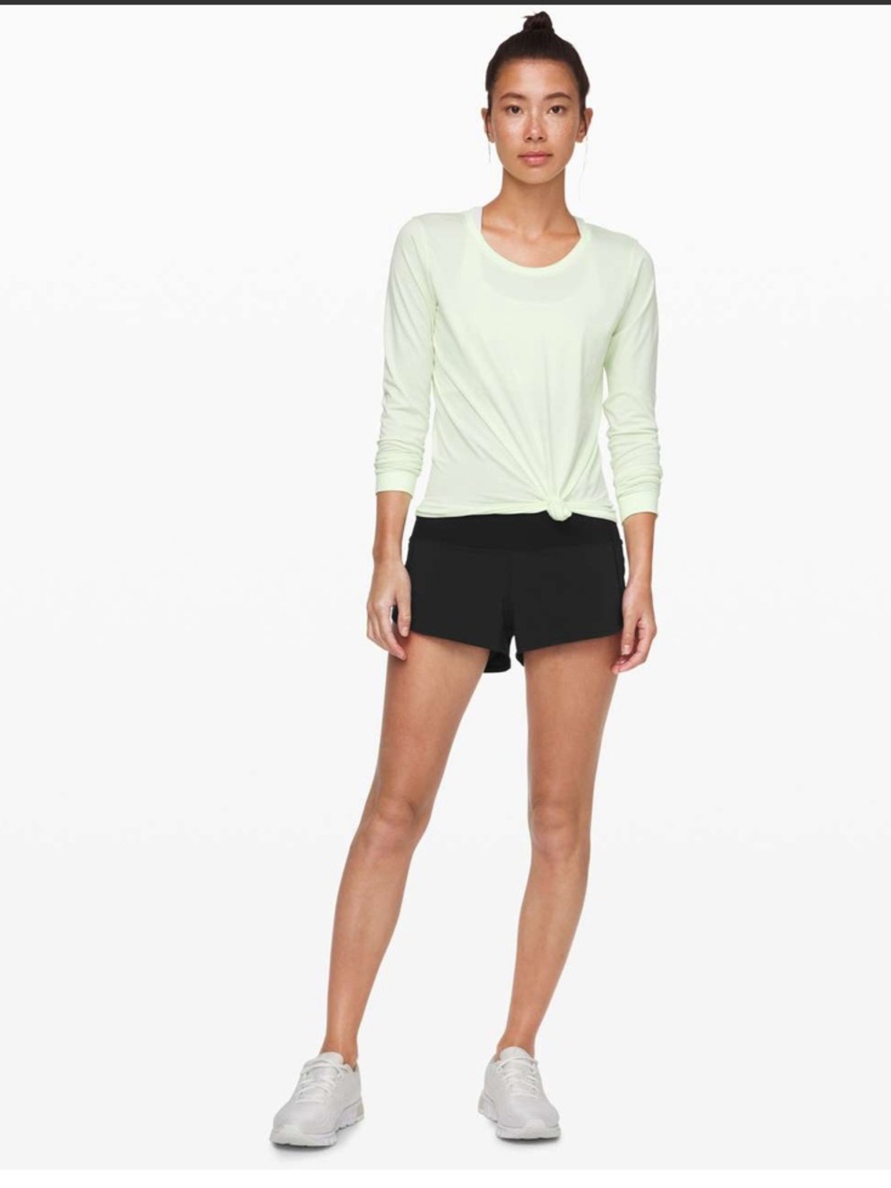 Lululemon • Speed Up Shorts 2 1/2” • Size 14